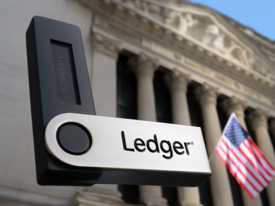 레저, 뉴욕 증시 상장 검토