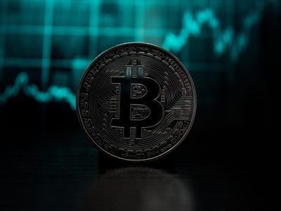 비트코인, 연말 랠리 시동 거나… 온체인 지표가 가리키는 ‘세대 교체 장세’